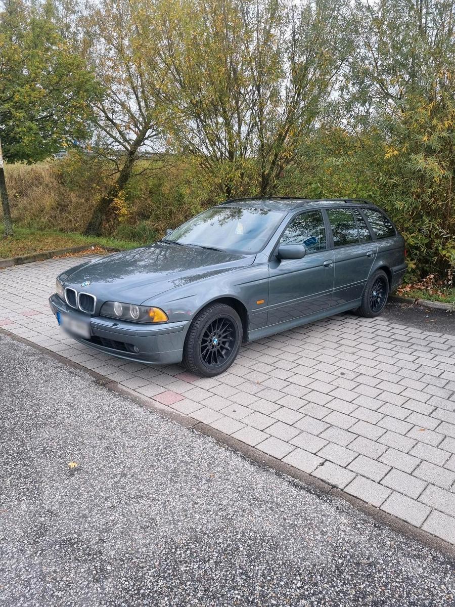 BMW 525