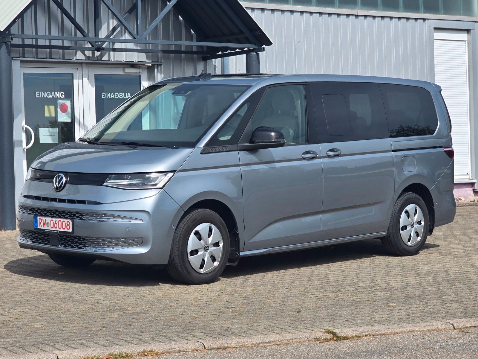 Volkswagen T7 Multivan - 1