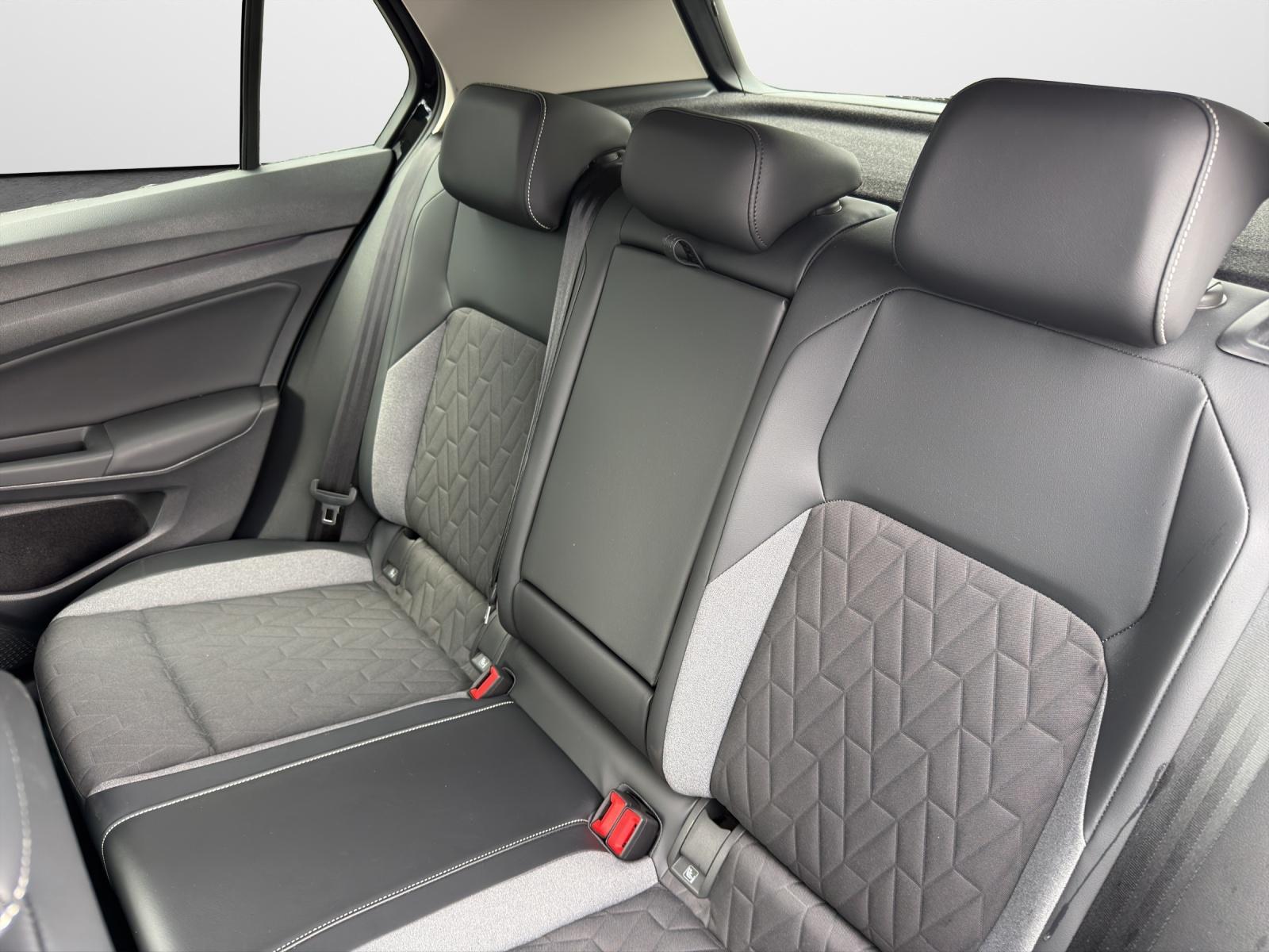 Volkswagen Golf 1.5 TSI Goal AHK Navi LED Kamera PDC LM Te, миниатюра 12