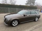 Mercedes-Benz E 220 d  T-Modell Teilleder,GSHD,Multibeam LED - Mercedes-Benz E 220 mit Panoramadach