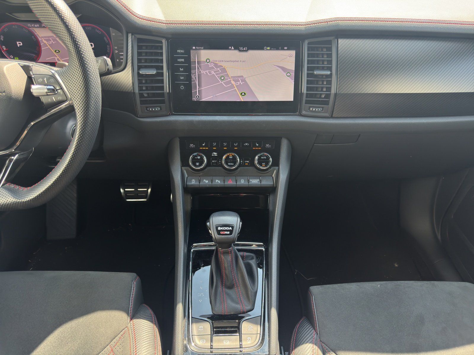 Fahrzeugabbildung SKODA Kodiaq 2.0 TSI RS 4x4/KAMERA/ACC/COLUMBUS/DCC/