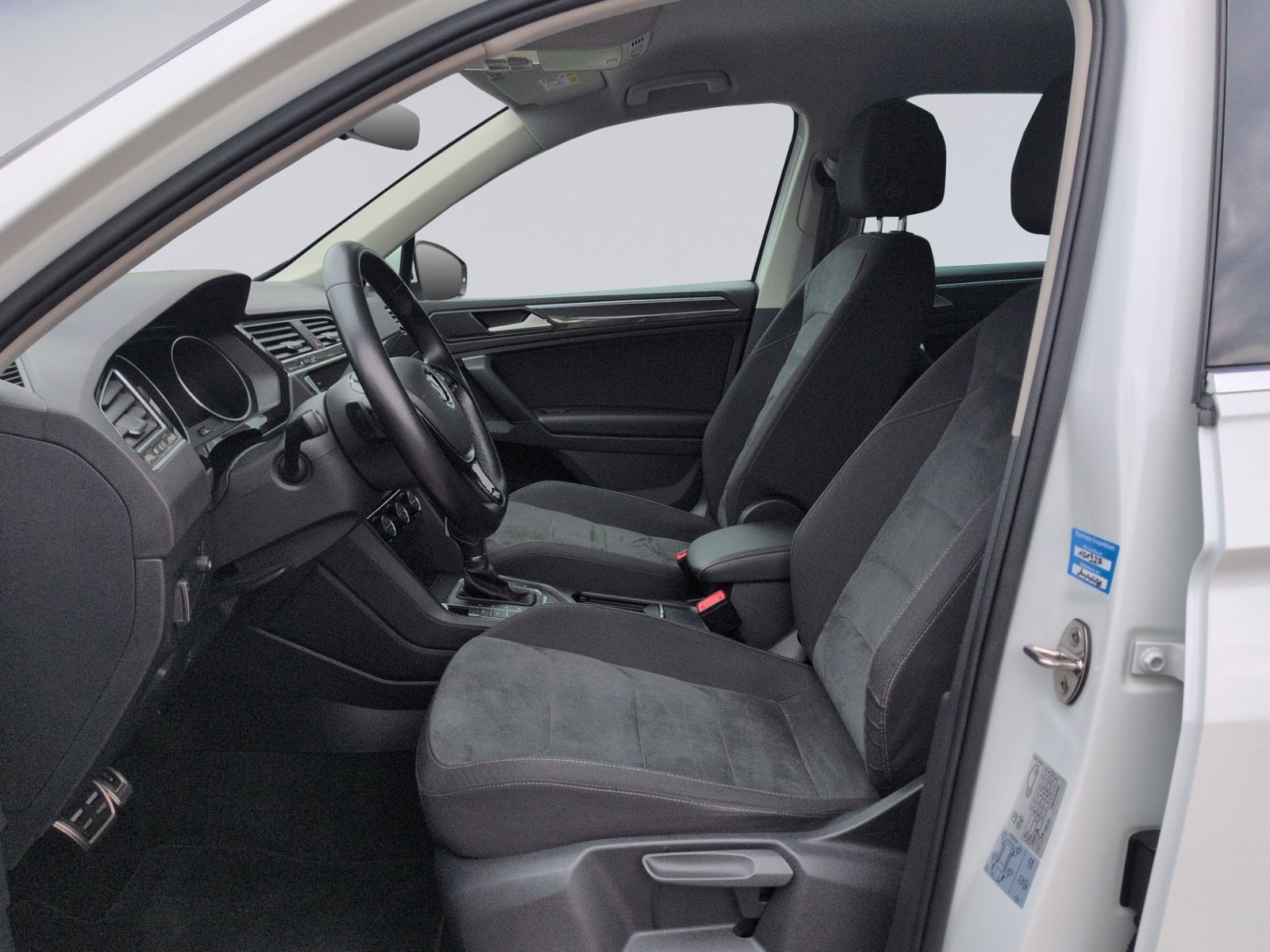 Tiguan 2.0 TSI DSG 4M Highline HEAD-UP+DCC+AHK+