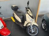 Piaggio Carnaby 250,Tüv 6.27 - ROLLER 250