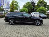Volkswagen Passat Variant Elegance R-Line Rückfahrkamera - Volkswagen Passat Variant: Line