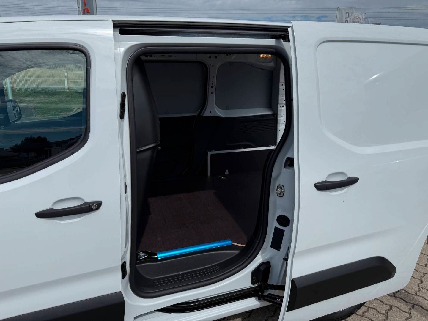 Fahrzeugabbildung Fiat Doblo M LIGHT KAWA