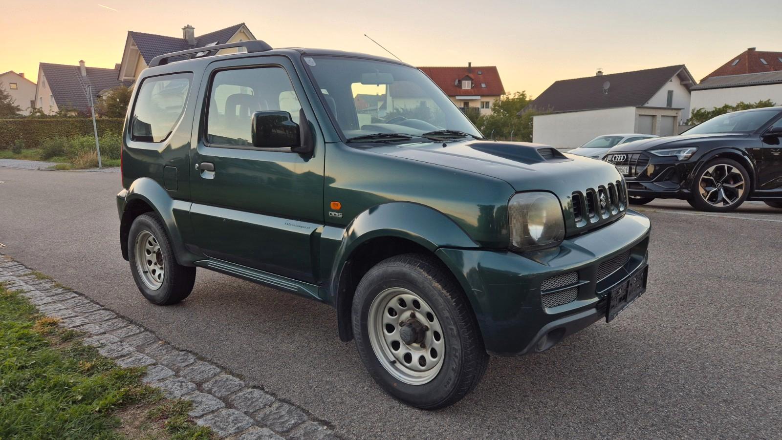 Suzuki Jimny 1.5 DDiS Comfort | 86 ch | BVM | Attelage | Vitres électriques | Rétroviseurs électriques