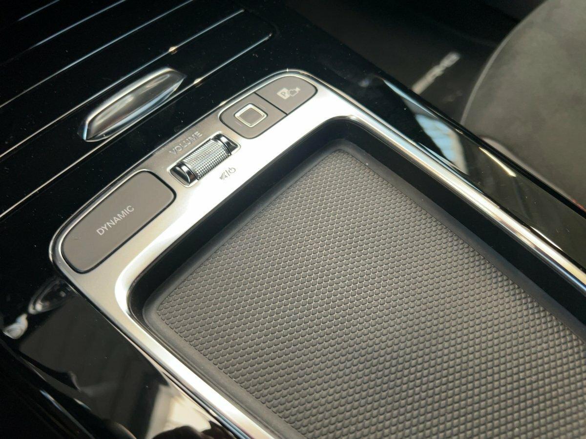 Mercedes-Benz A 250e EQ Hybrid AMG+LED+KEY.-GO+360+AMBIENTE