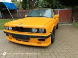 BMW 325 E 30 Cabrio VFL M-Tech 1  - BMW 325 aus 1989: Cabrio