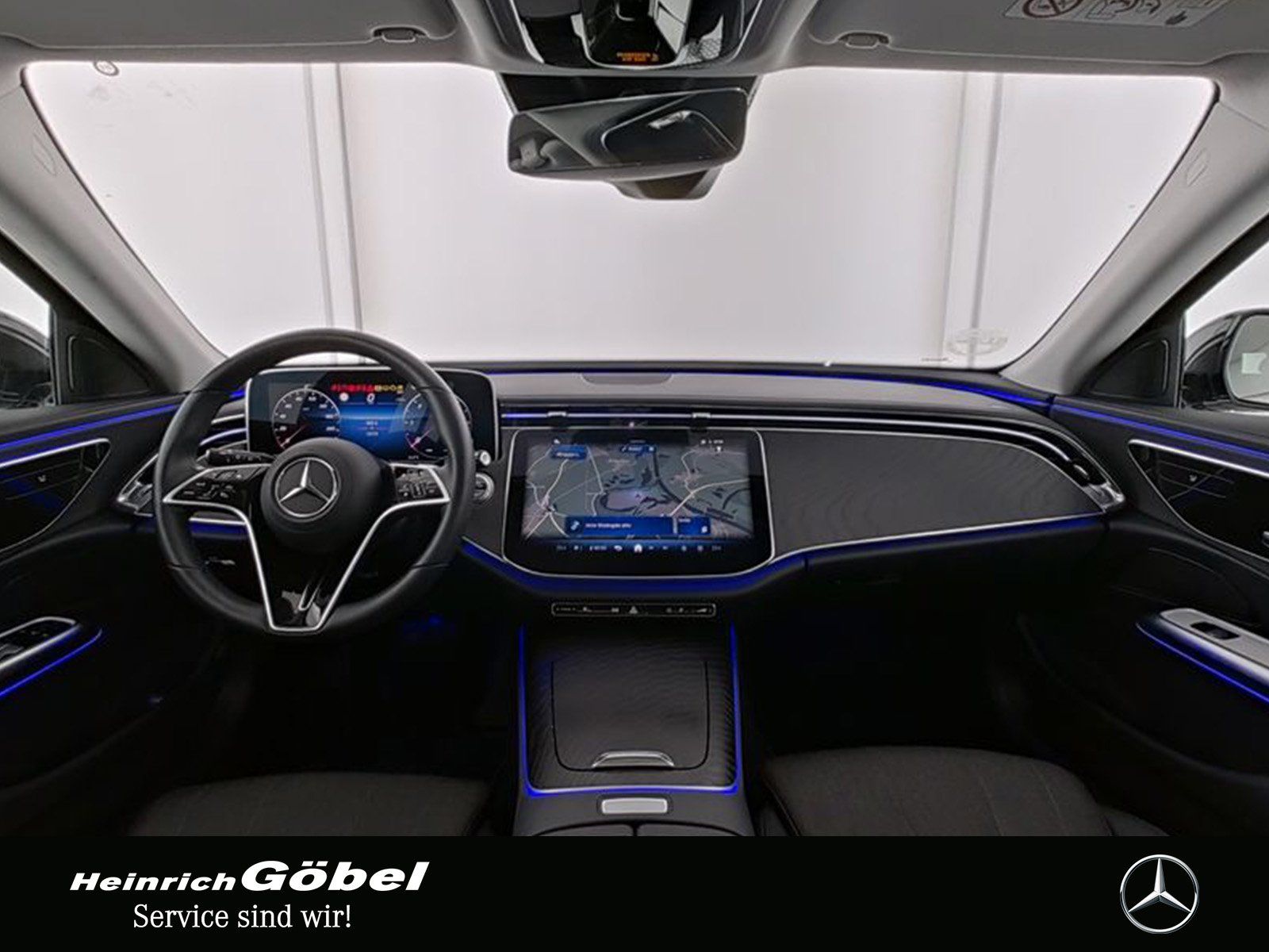 Fahrzeugabbildung Mercedes-Benz E 220 d AVANTGARDE+PANO+AHK+DISTRONIC+KAMERA