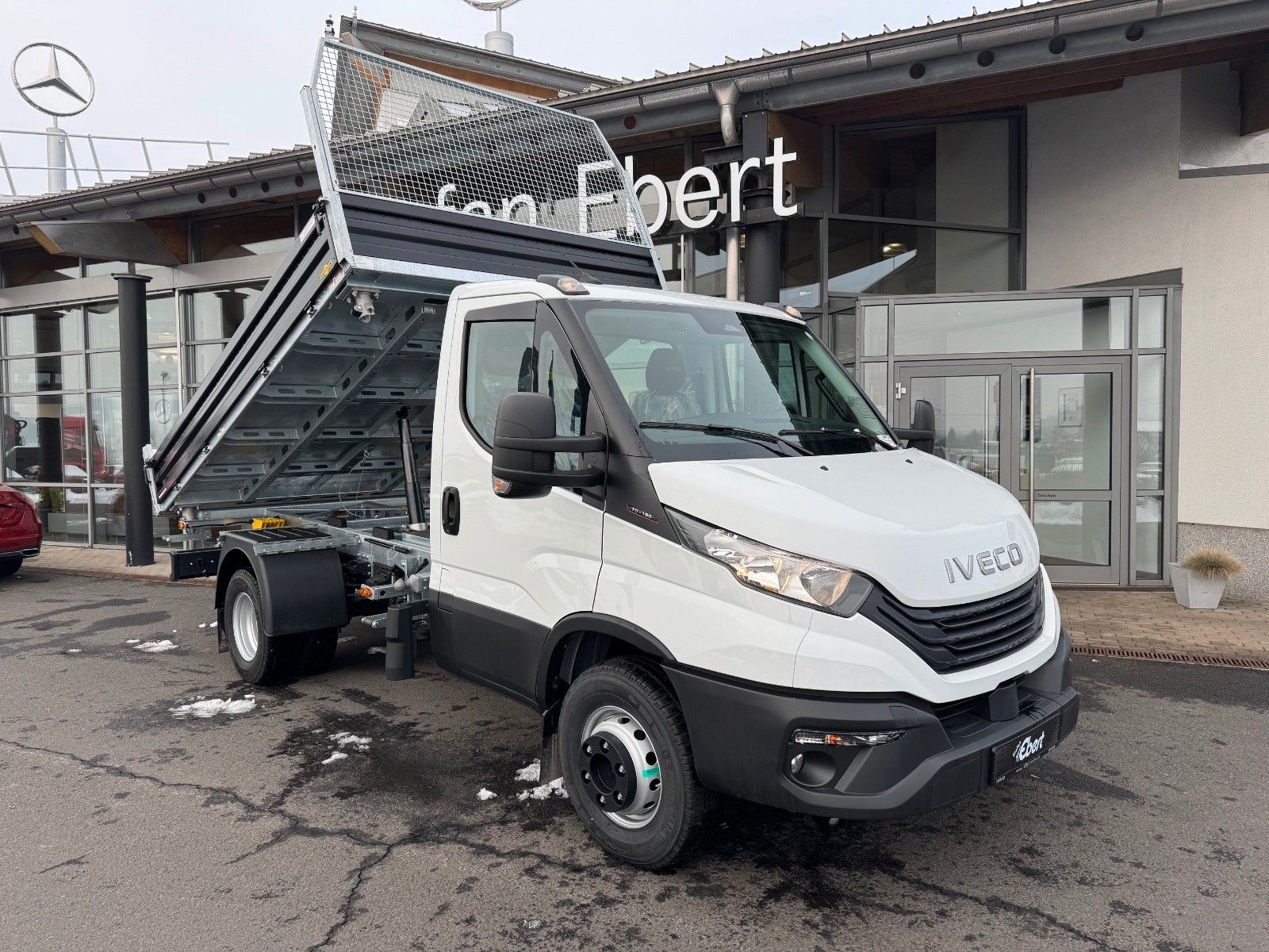 Fahrzeugabbildung Iveco Daily 70C18 H 3.0L *R3.450mm*AHK*Kamera*Sperre*