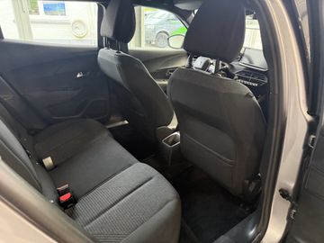 Peugeot 2008 - 12