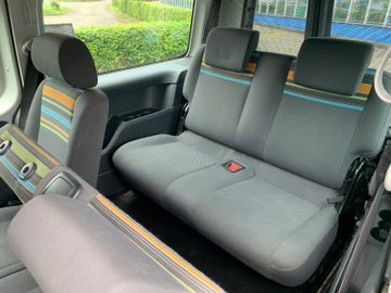 Volkswagen Caddy - 11