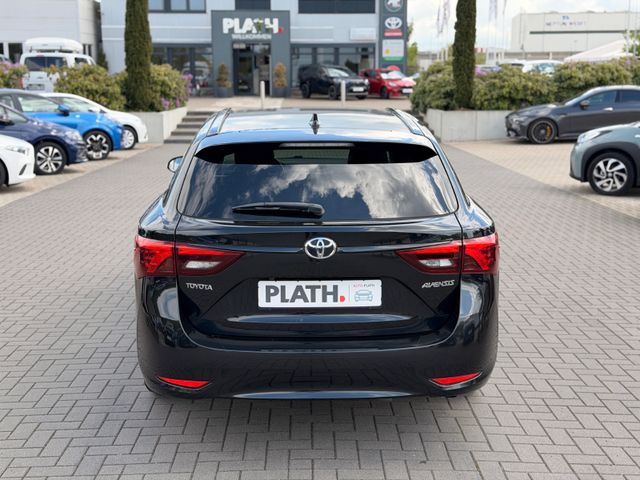 Toyota Avensis Touring Sports Executive