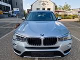 BMW X3 xDrive 20 i Steptronic - BMW X3: Silber