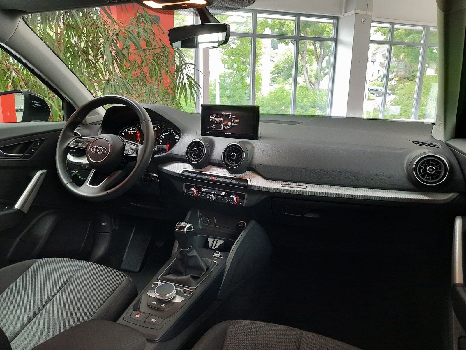 Fahrzeugabbildung Audi Q2 30 TFSI advanced *Cam*LED*PDC*Sitzhzg*AppC*