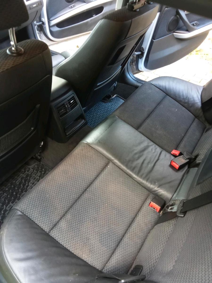 BMW 320 2011 — photo 13