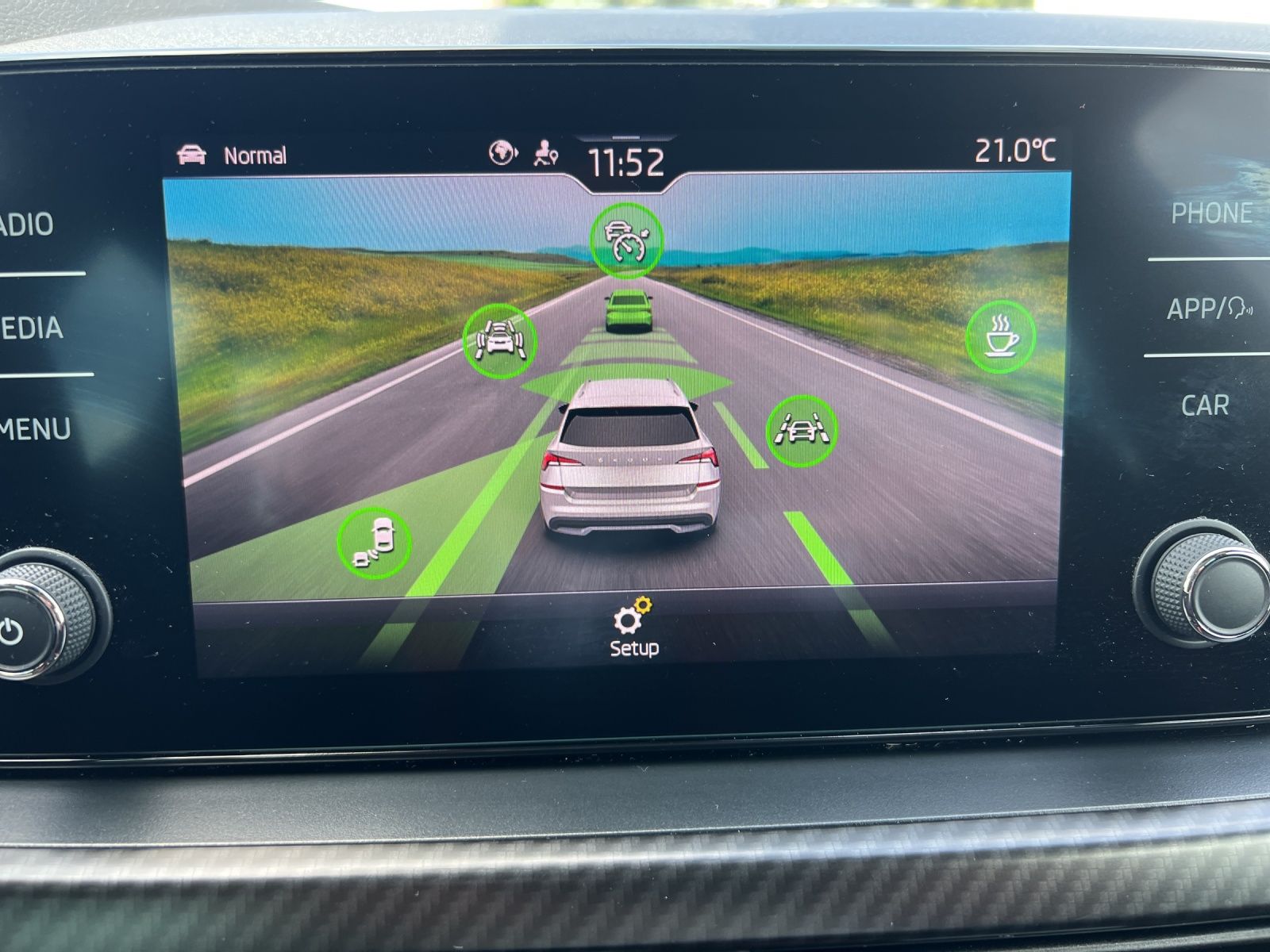 Fahrzeugabbildung SKODA Kamiq Monte Carlo TSI LED ACC PANO SHZ KAMERA KL