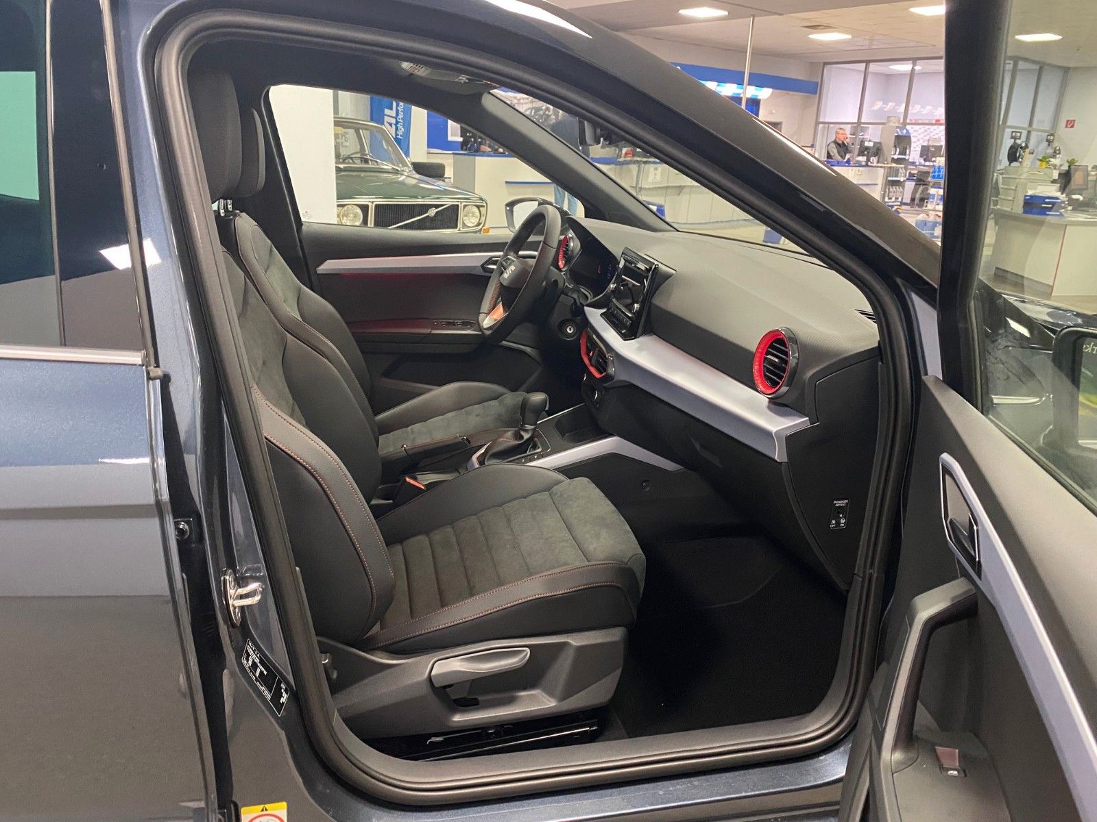 Fahrzeugabbildung SEAT Arona 1.0 TSI FR Garantie 2030+voll LED++KAMERA+