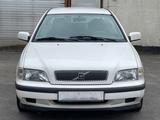 Volvo Automatik S40 1.8, 1-Hand,Alufelgen, Tüv 10/2027 - Volvo S40: Automatik