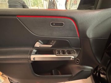 Mercedes GLB 200 - 12