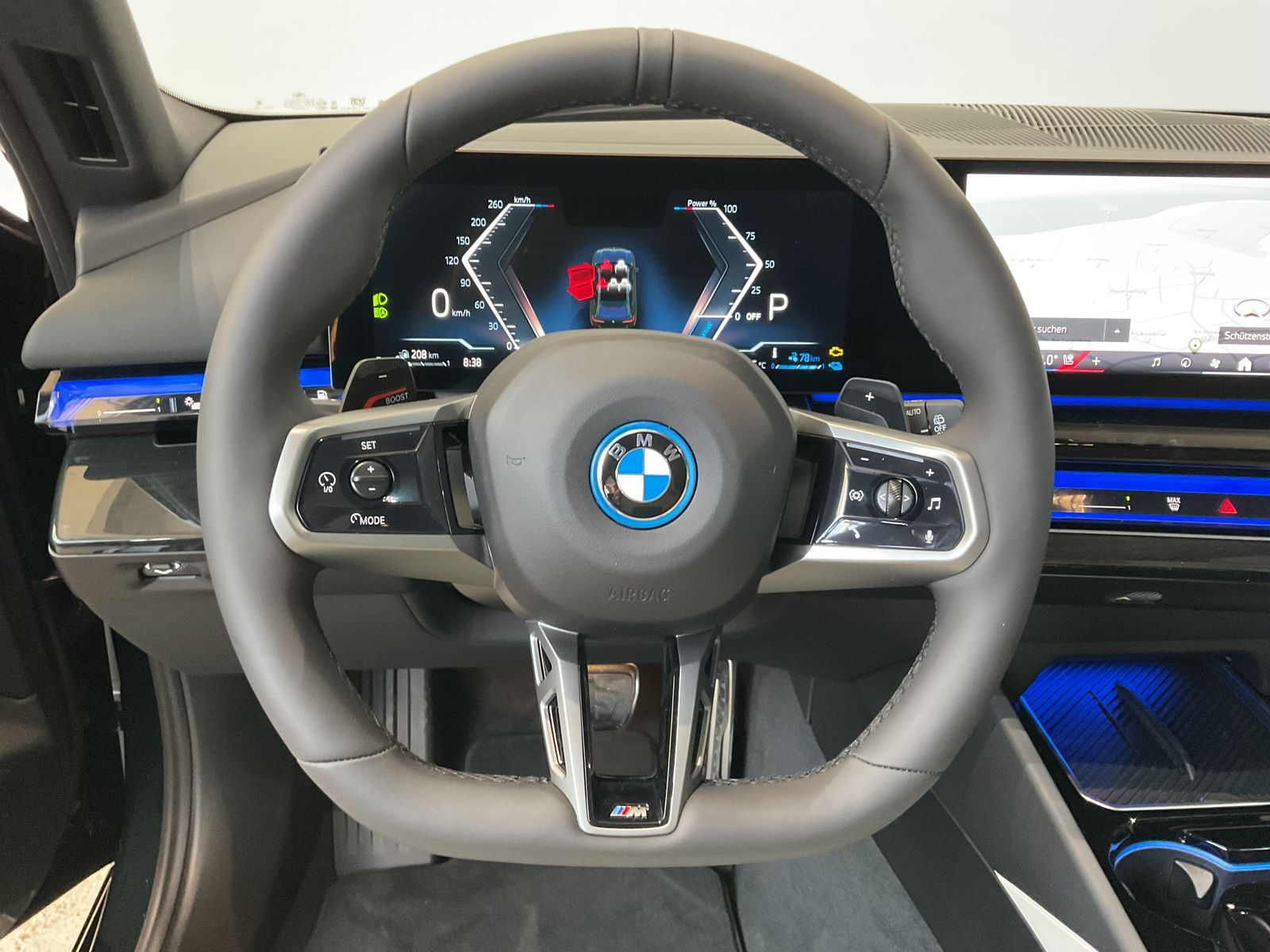 Fahrzeugabbildung BMW 550e xDrive Individuallackierung, 21" Räder, Sit