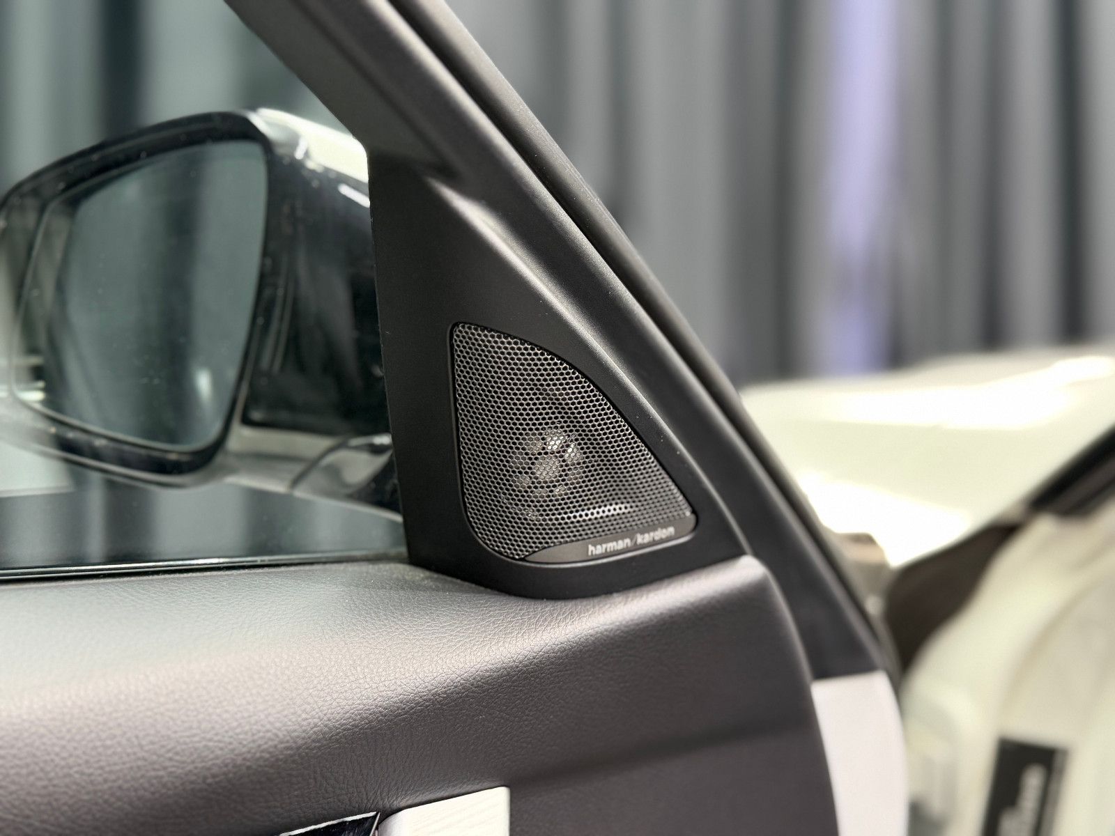 Fahrzeugabbildung BMW 340i Touring xDrive M Sport |H/K|HuD|AHK|PANO