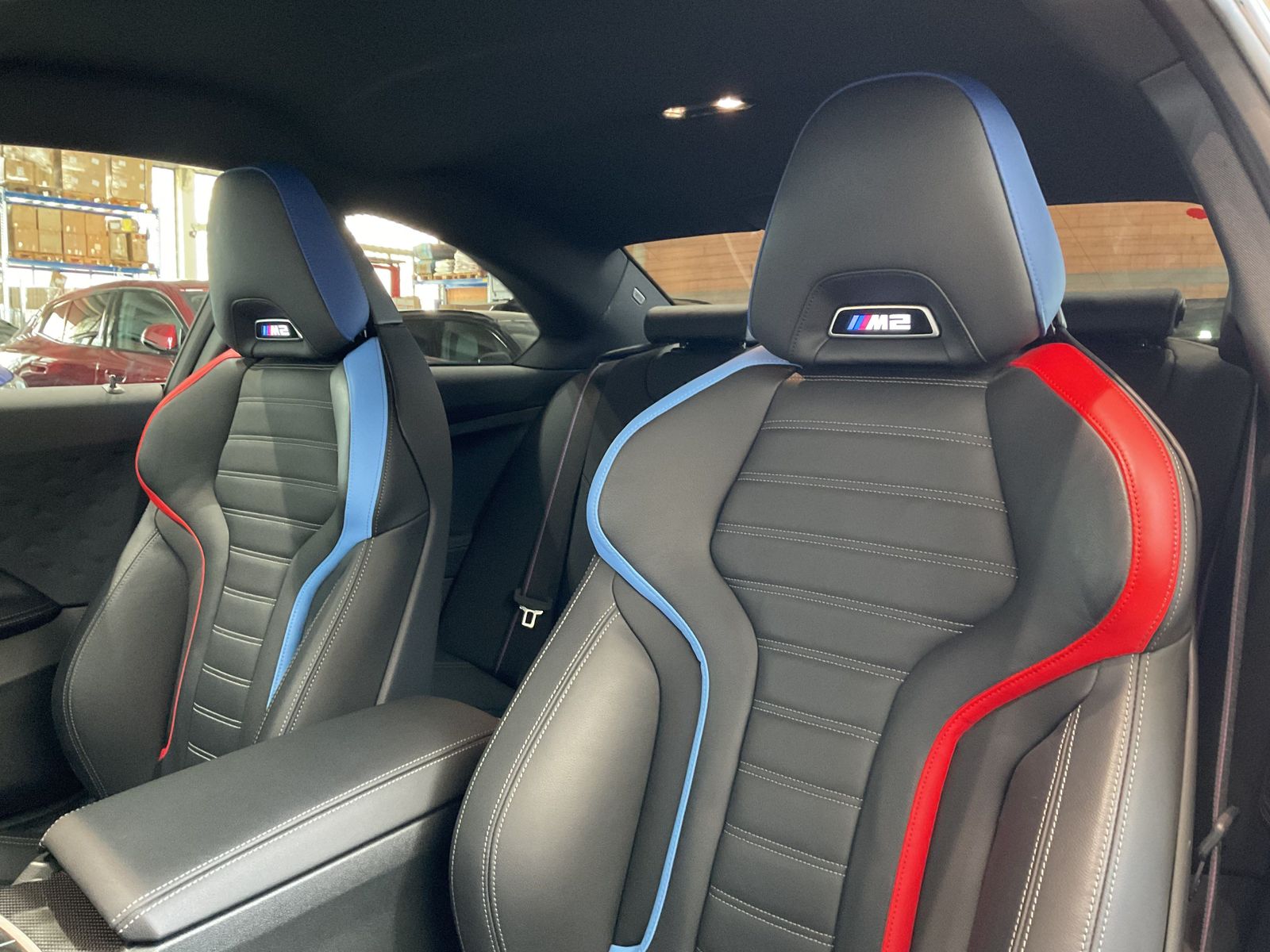 Fahrzeugeinzelansicht 10 Fahrzeugabbildung BMW M2 Coupé M Drivers P. M Sportsitze HK HiFi DAB L