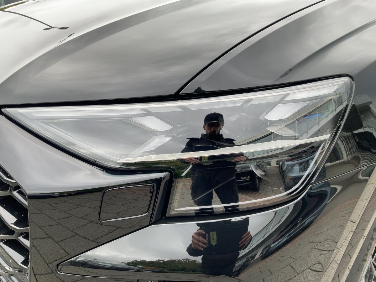 Audi RSQ8 - Bild 16