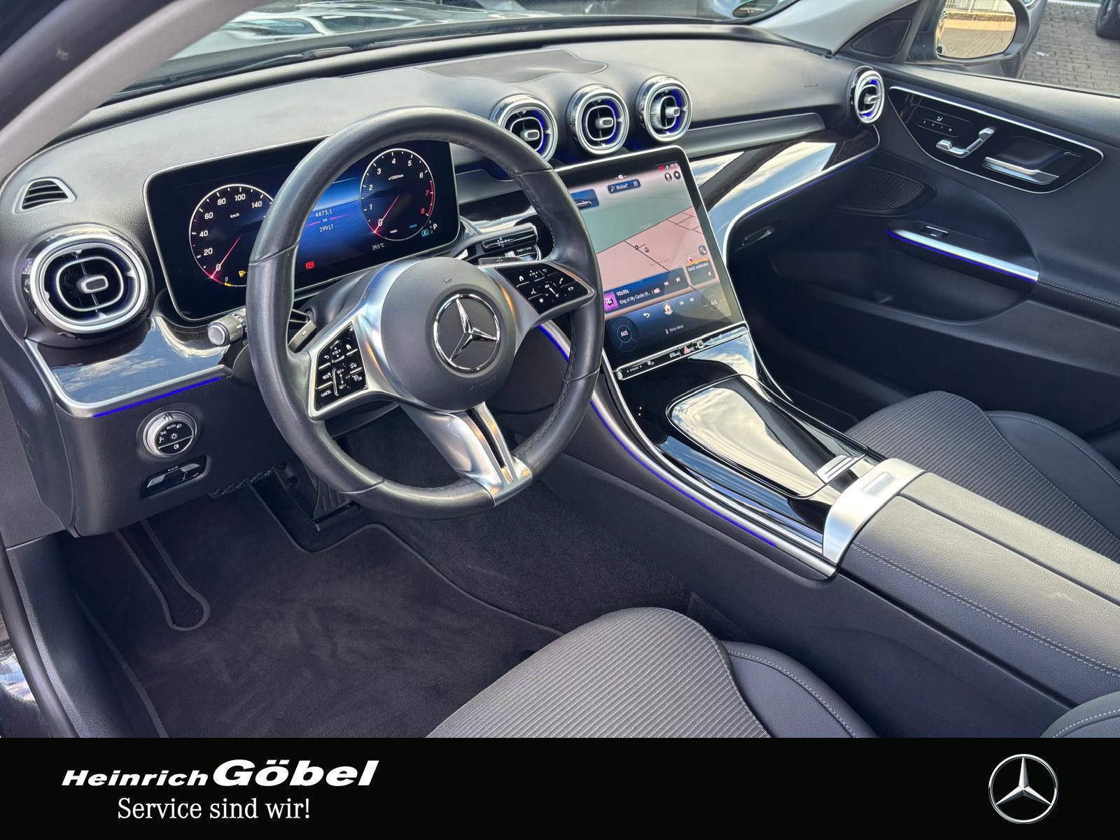 Fahrzeugabbildung Mercedes-Benz C 180 AVANTGARDE*AHK*LED*DISTRONIC*PRE-SAFE*