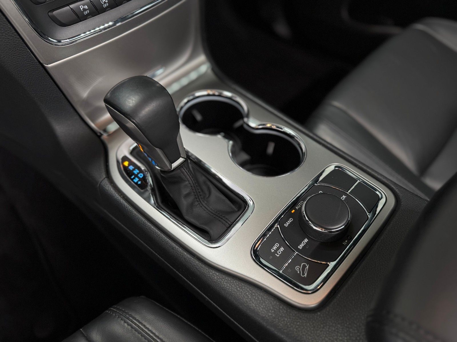 Fahrzeugabbildung Jeep Grand Cherokee 3.0 CRD Limited AHK