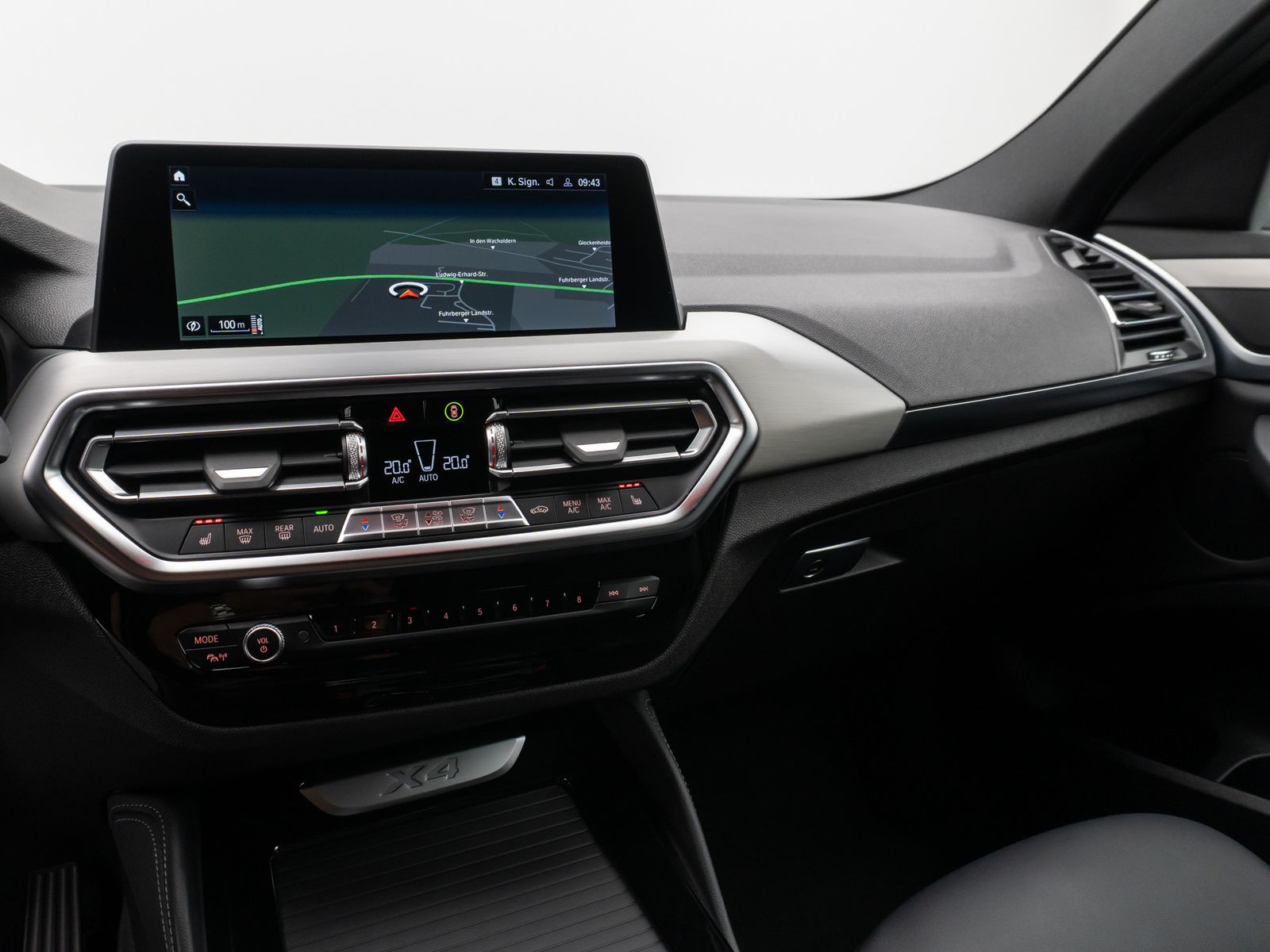 Fahrzeugabbildung BMW X4 xD20d Kamera DAB Lenkrhzg AHK Sport 20Zoll
