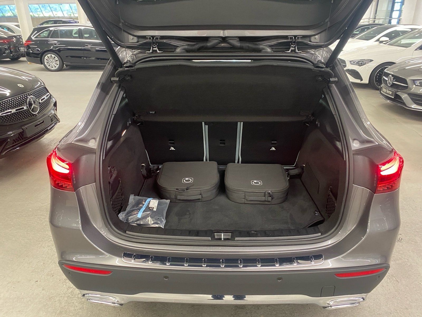 Fahrzeugabbildung Mercedes-Benz GLA 250 e Progressive*Pano*Distro*Burmester*360*