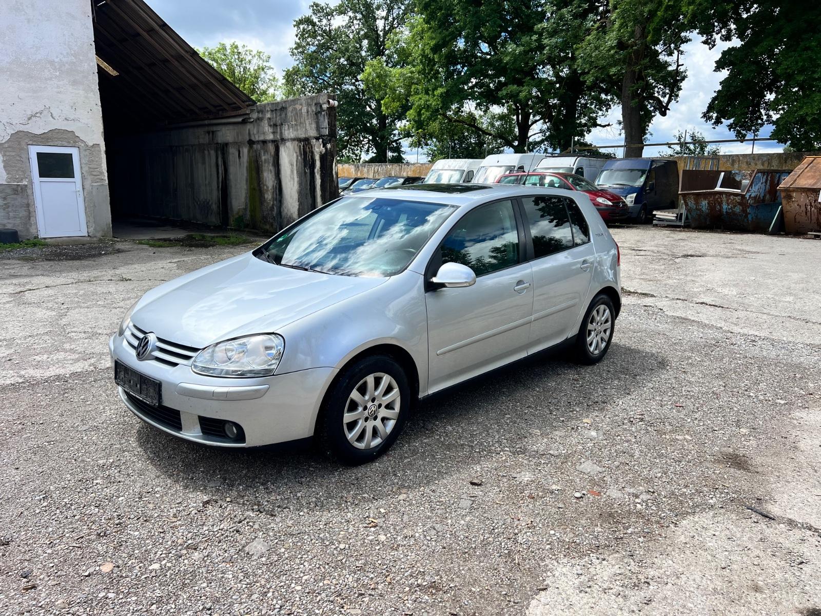 Volkswagen Golf V Lim. BJ2007 1,6 BENZIN KLIMA NAVI TÜV2027