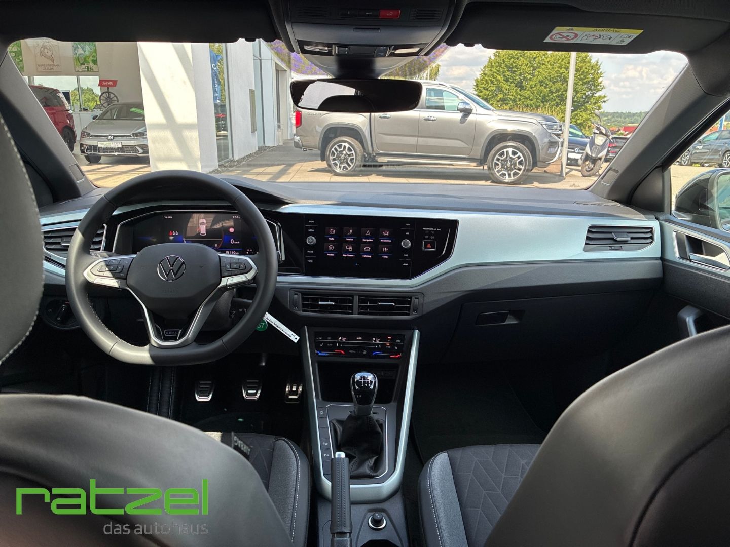 Fahrzeugabbildung Volkswagen Taigo GOAL 1.0 TSI LED+AHK+ACC+PDC Navi Digitale