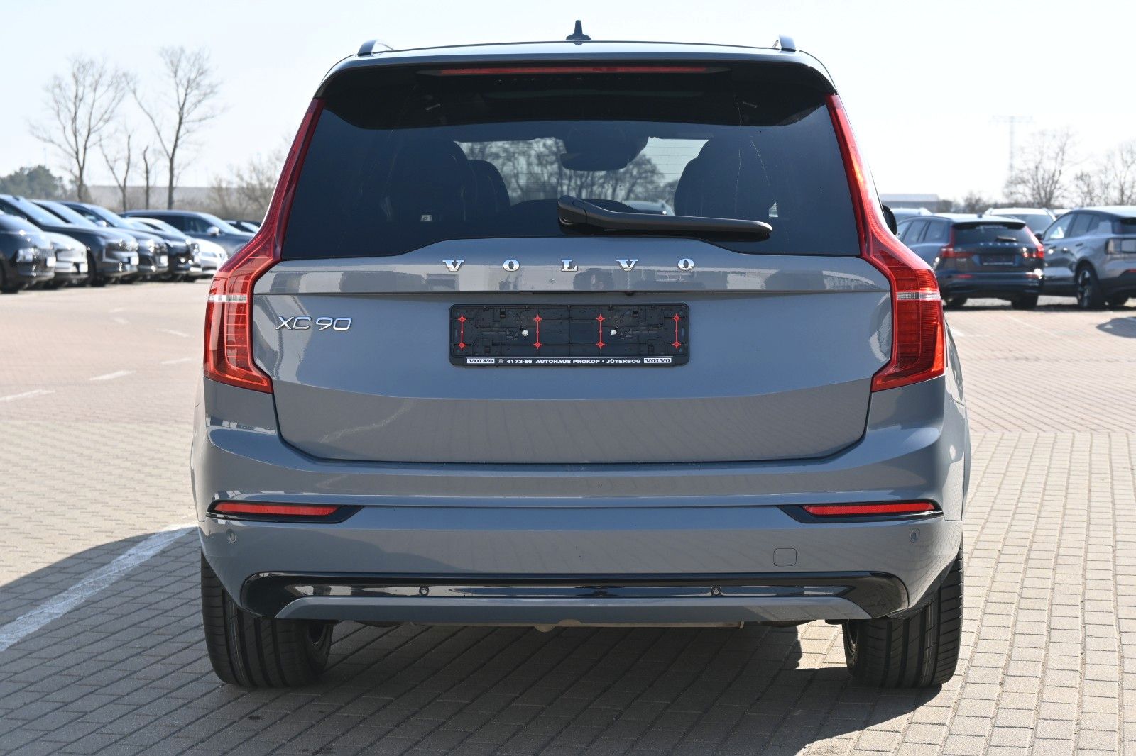 Fahrzeugabbildung Volvo XC90 R Design RC T8 Plug-In Hyb.AWD*LUFT*AHK*LED
