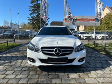Fahrzeugabbildung Mercedes-Benz E 220d BlueTEC Avantgarde*SHZ*AHK*Schiebedach*