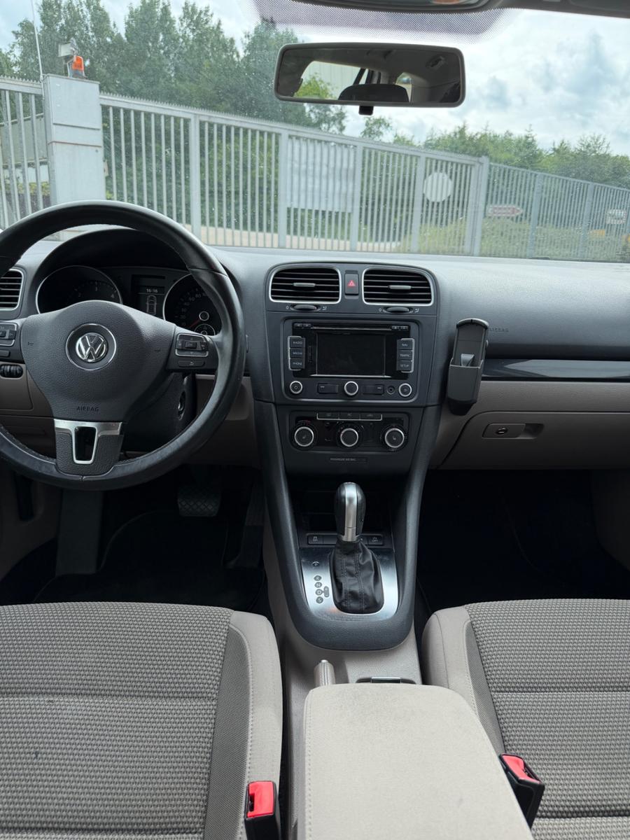 Volkswagen Golf 2011 — photo 12