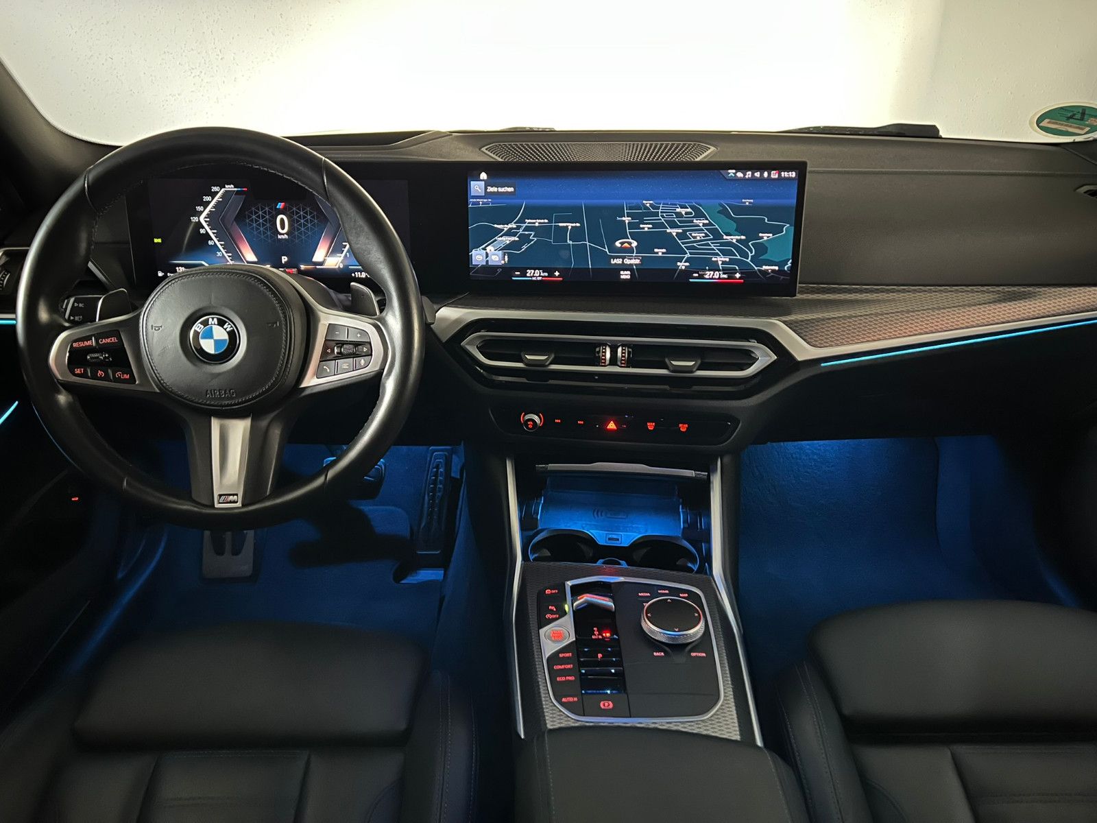 Fahrzeugabbildung BMW 330 i xDrive M SPORT PRO/LED/AHK/PANO/DRAVITGRAU