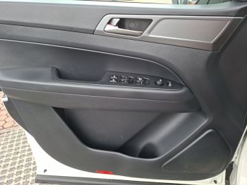 Ssangyong MUSSO Grand Amber 2.2D °Standheizung°SHZ°DAB°