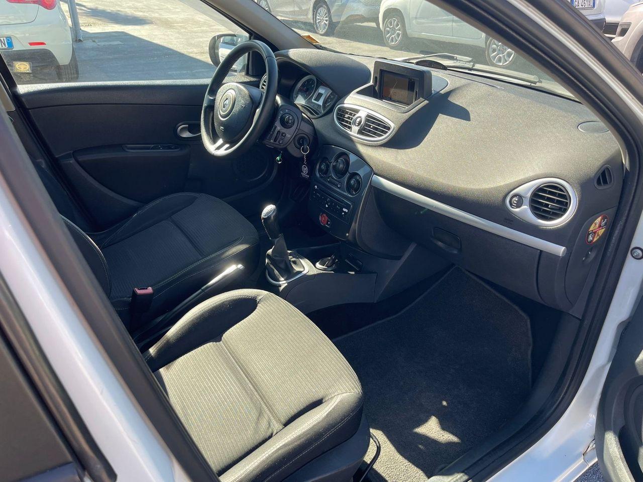 Renault Clio 2012 — photo 5