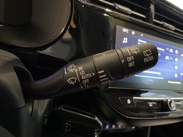 Bild 21 Opel Corsa 1.2 Edition AT8/SHZ+LHZ/PDC v+h+CAM/Allwet