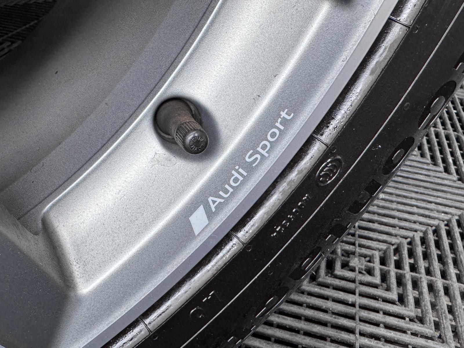 Fahrzeugabbildung Audi 40 TDI S-LINE/QUATTRO/ACC/AHK/VIRUTAL/360°/DAB