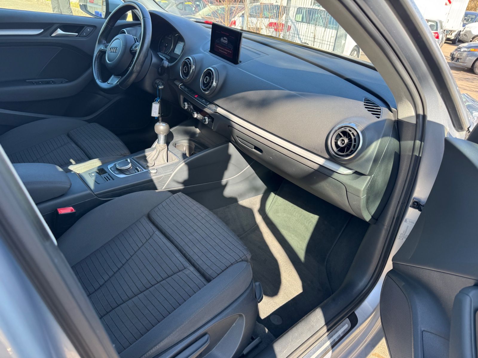 Fahrzeugabbildung Audi A3 Sportback ambition Navi+Xenon+Bluetooth