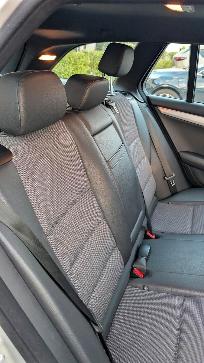 Mercedes-Benz C200 2012 — photo 7