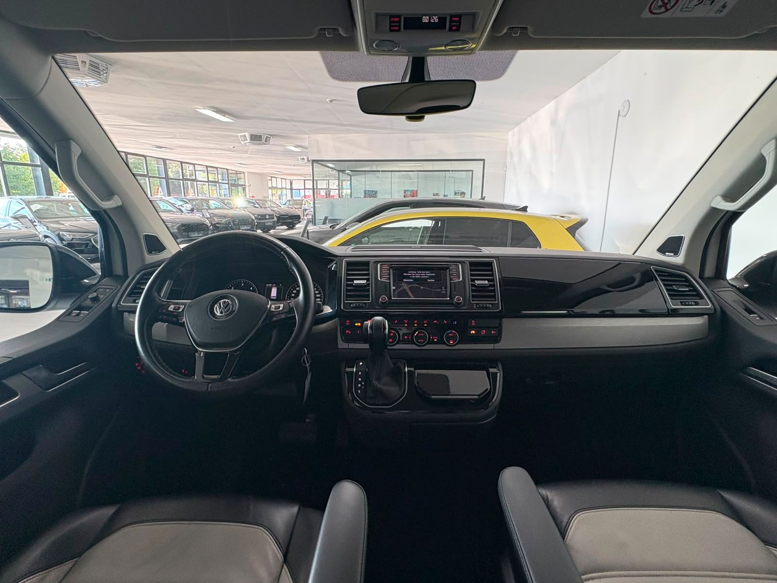 Volkswagen T6 Multivan EDITION LEDER AHK STHZG CAM DYN LED foto 10