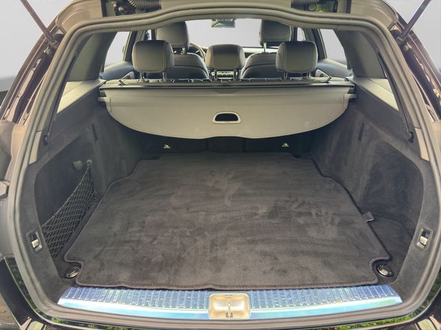 Fahrzeugabbildung Mercedes-Benz C 180 T AMG Sportfahrwerk+LED+CarPlay+Leder+DAB
