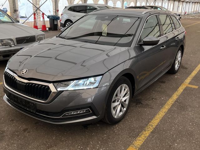 SKODA Octavia Combi Style