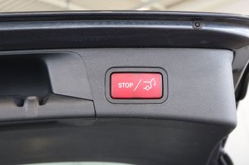 Mercedes-Benz C 250 T d FRONT+NAVI+LED+AHK