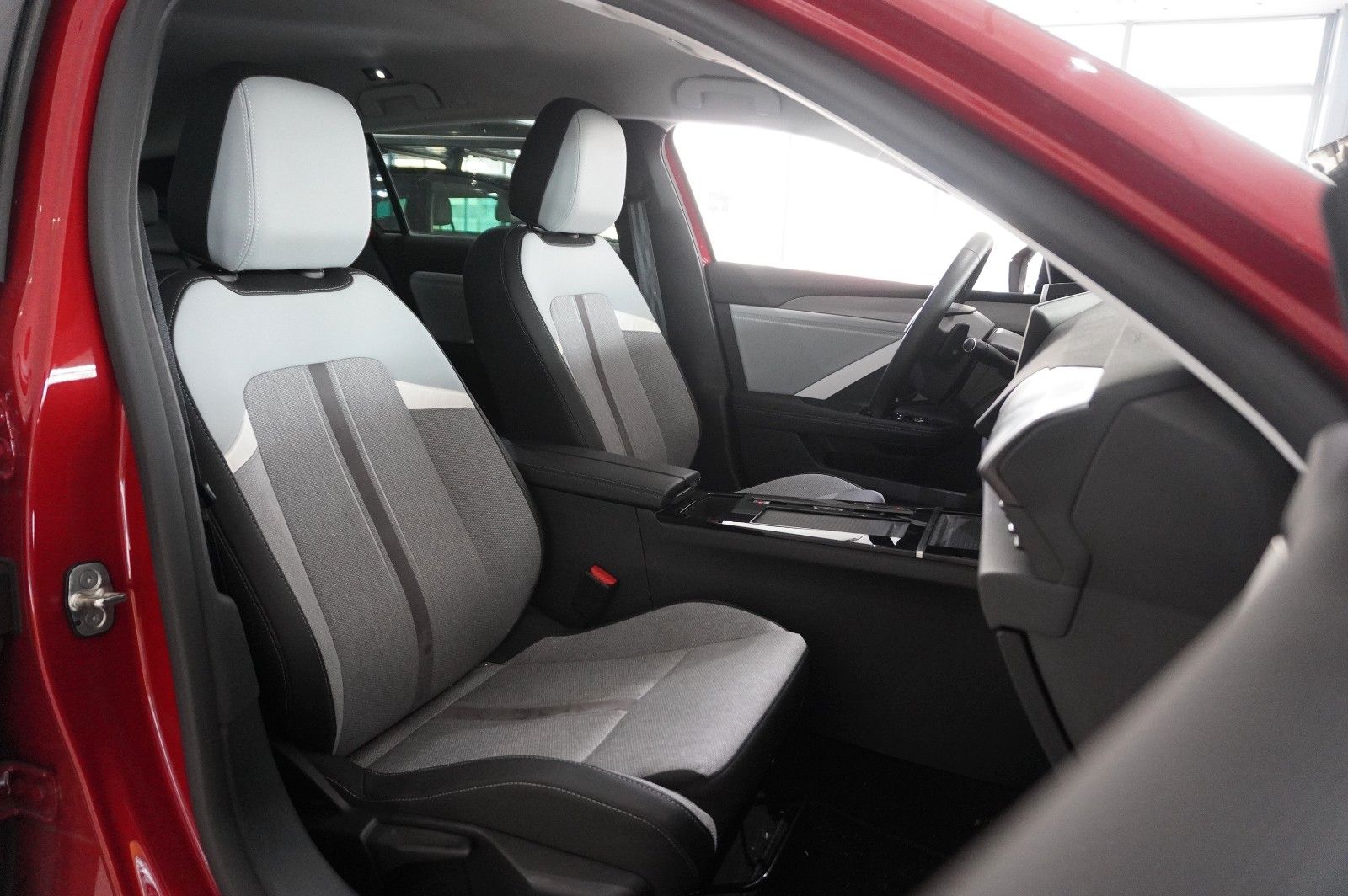 Fahrzeugabbildung Opel Astra L ST 1.5D ELEGANCE NAVI/LED/KAMERA/SHZ/DAB