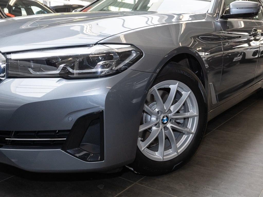 BMW 520d Touring PANO RFK NAVI LED Sound Syst. DAB